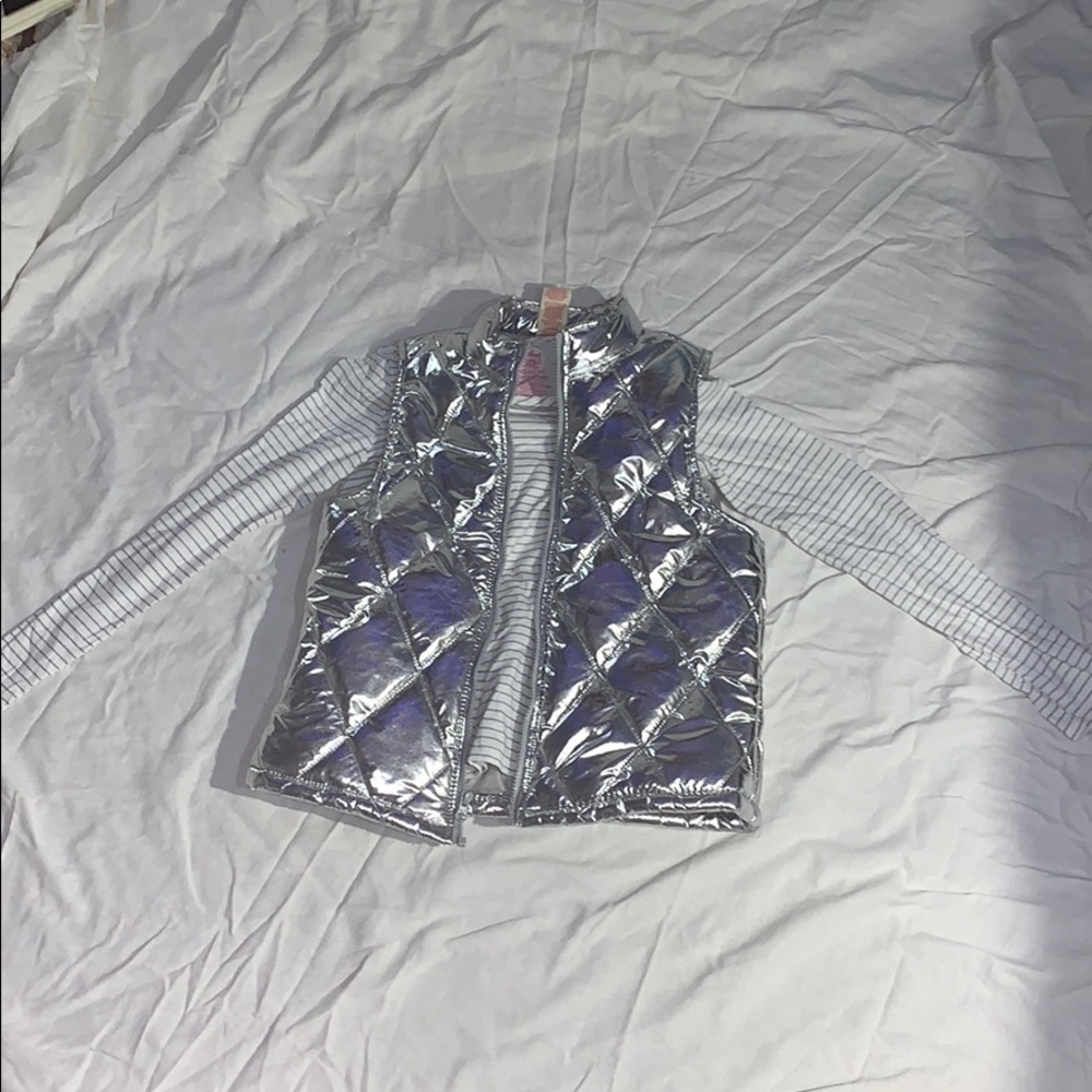 halo vest with a halo strip shirt